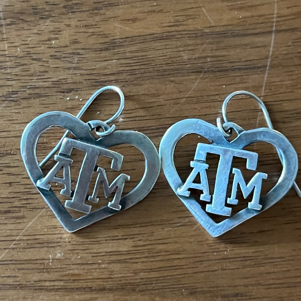 Texas A&M heart earrings - Picture 2 of 4
